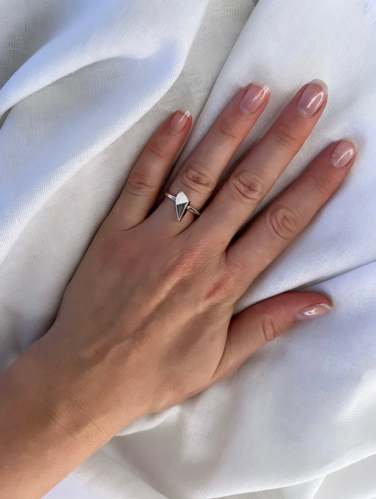 ASYMMETRY 17 / Silver Ring (adjustable)