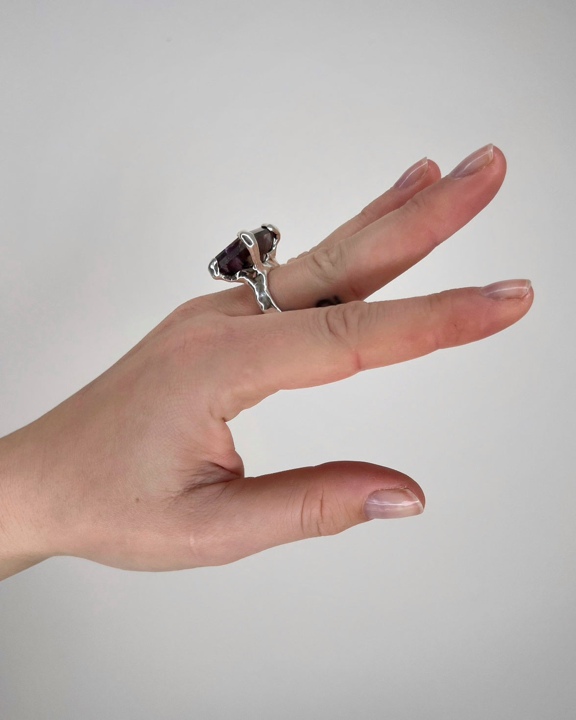QUEEN OF EXTRA / Ring in Silver & Big Ametrine