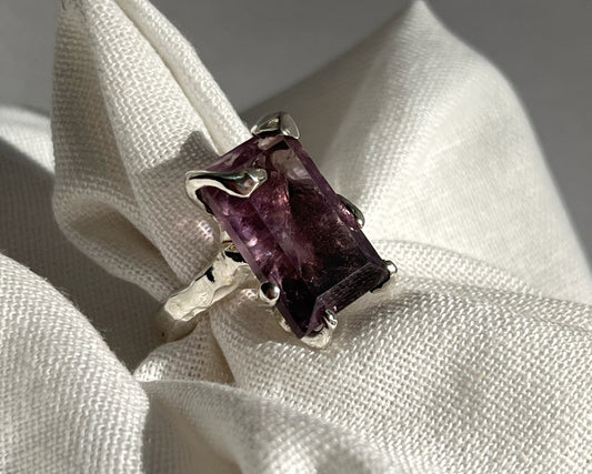 BORN TO REIGN / Ring in Silver & Big Ametrine