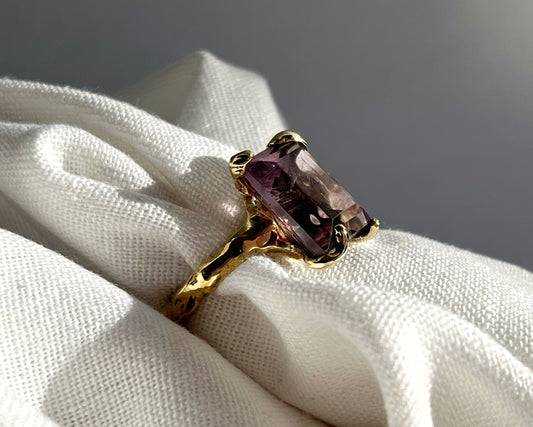 ROYAL ENERGY / Ring in Gold & Big Ametrine