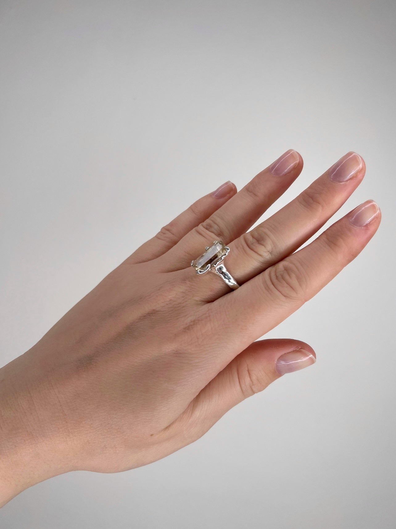 ROYAL ON ARRIVAL / Ring in Silver & Citrine