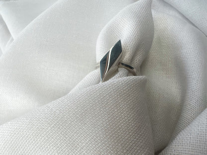 ASYMMETRY 19 / Silver Ring (adjustable)