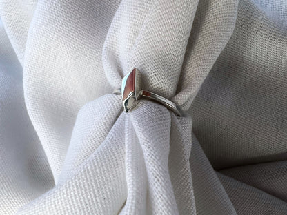 ASYMMETRY 31 / Silver Ring (adjustable)