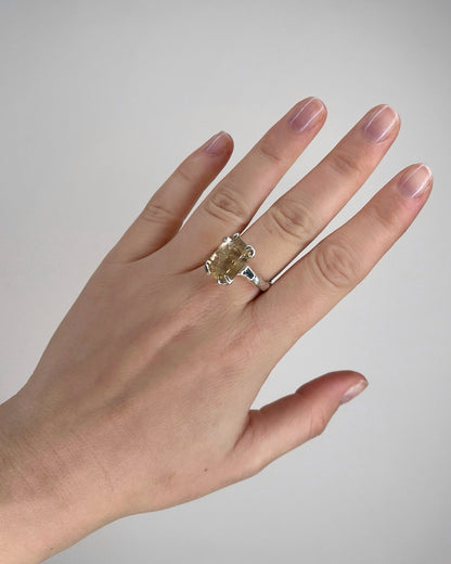 HER HIGHNESS / Ring in Silver & Big Citrine