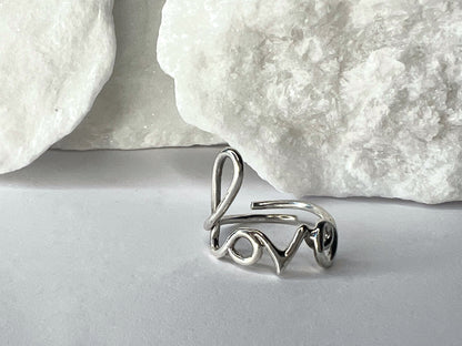 LOVE / Ring (adjustable) in Silver or Gold