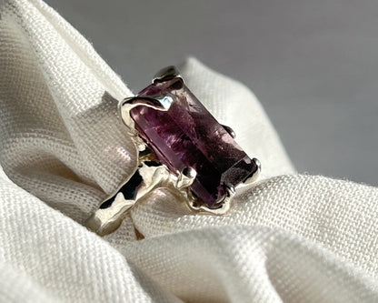 BORN TO REIGN / Ring in Silver & Big Ametrine